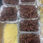 E lại gom xôi bánh cho chủ nhật